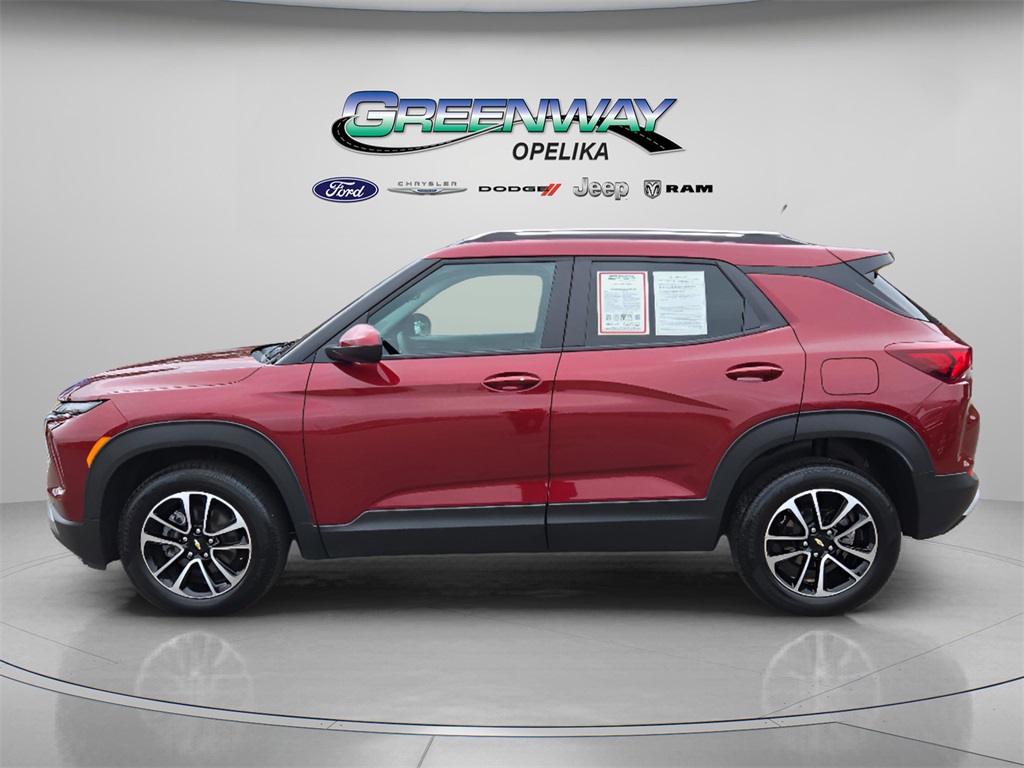 2025 Chevrolet Trailblazer LT photo 4