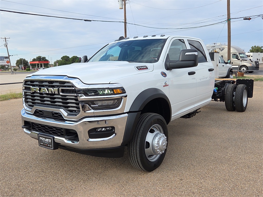 2026 Ram 5500 Tradesman photo 3