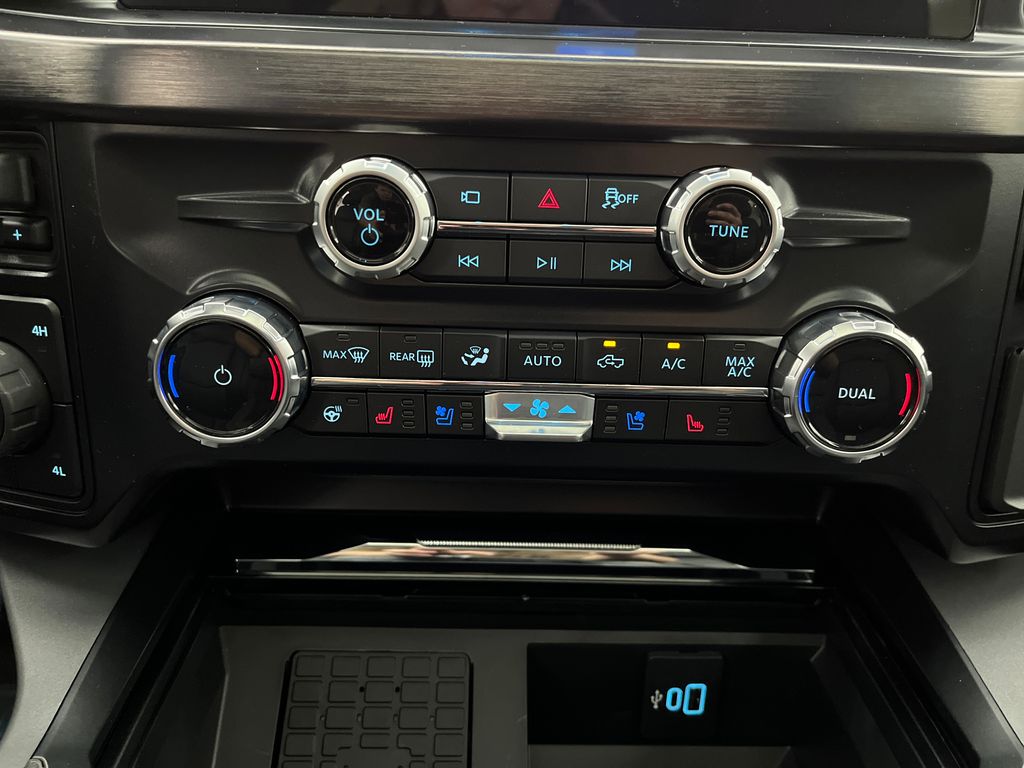 2026 Ford F-250 photo 16