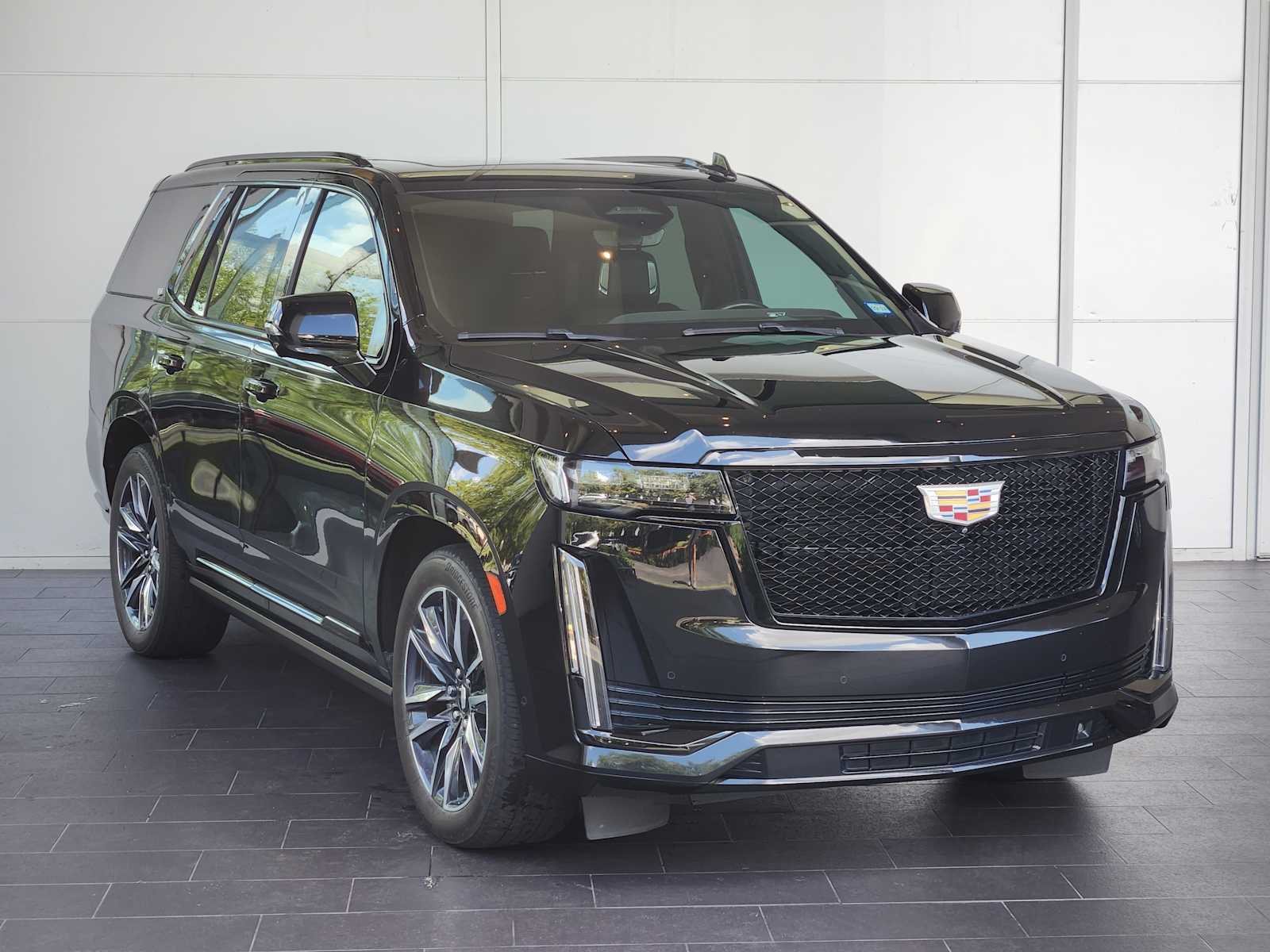 2023 Cadillac Escalade Sport Platinum photo 3
