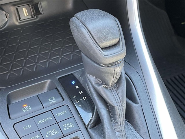 2022 Toyota RAV4 XLE photo 23