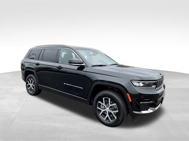 2025 Jeep Grand Cherokee Limited photo 7