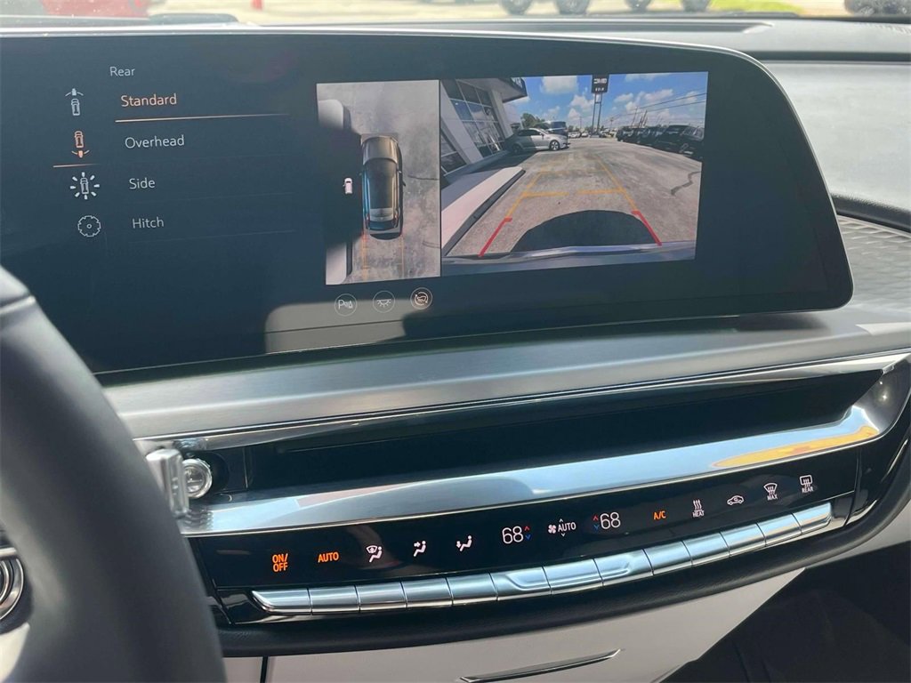2024 Cadillac Lyriq Luxury photo 26