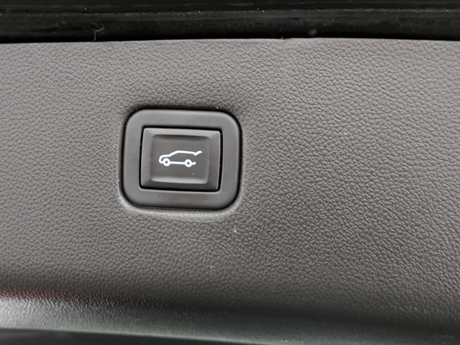 2022 Chevrolet Blazer 2LT photo 13