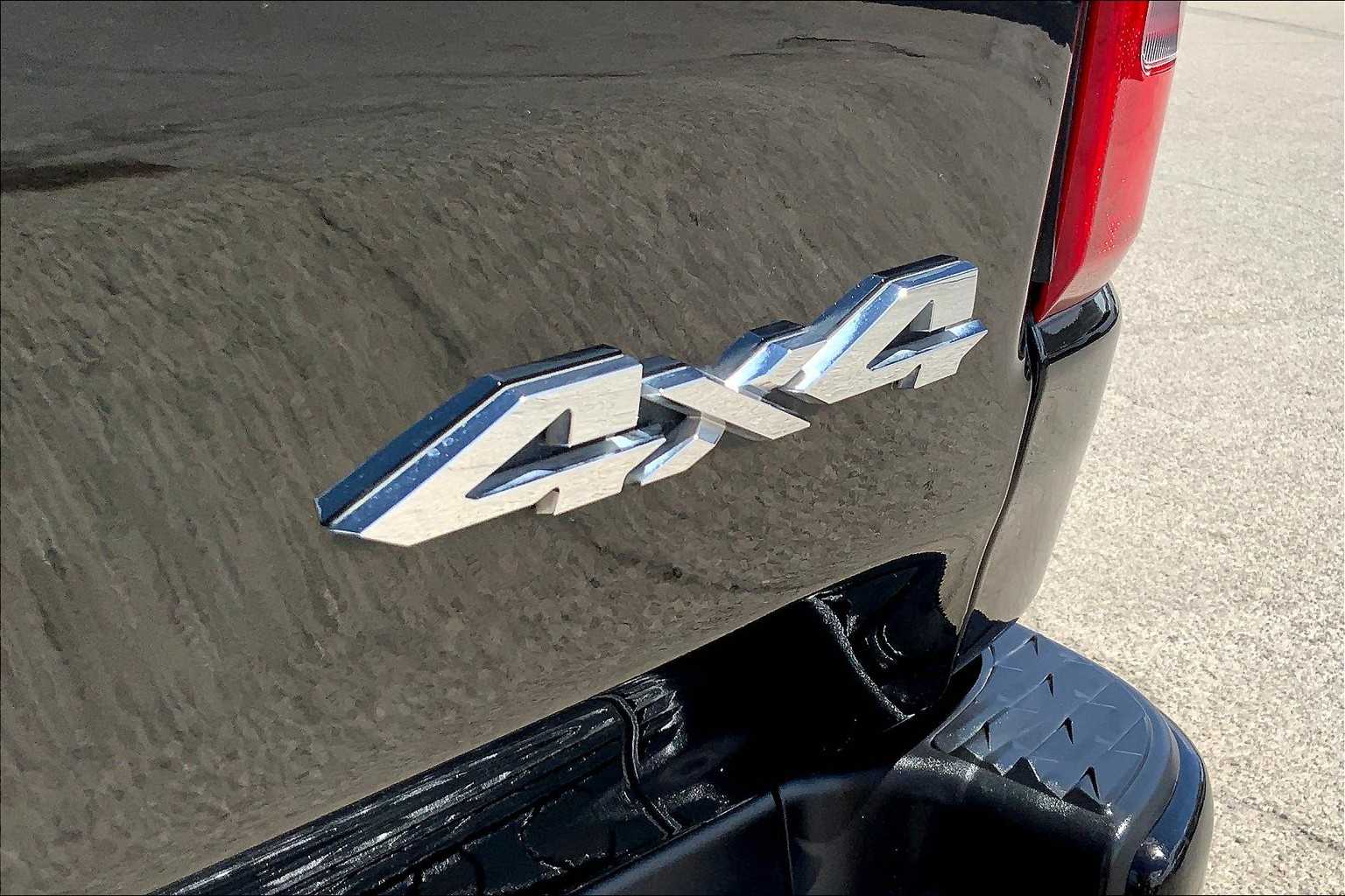 2024 Ram 1500 Limited photo 9