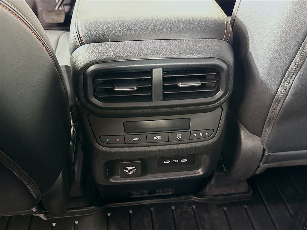 2024 Honda Pilot TrailSport photo 25
