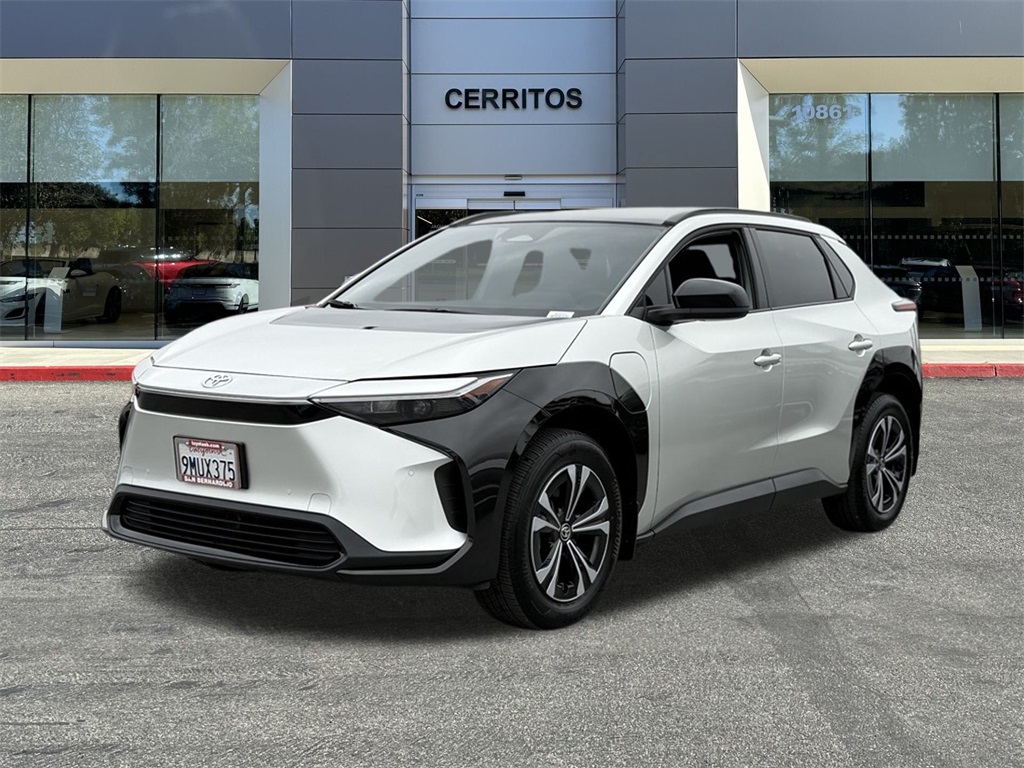 2024 Toyota bZ4X XLE's photo