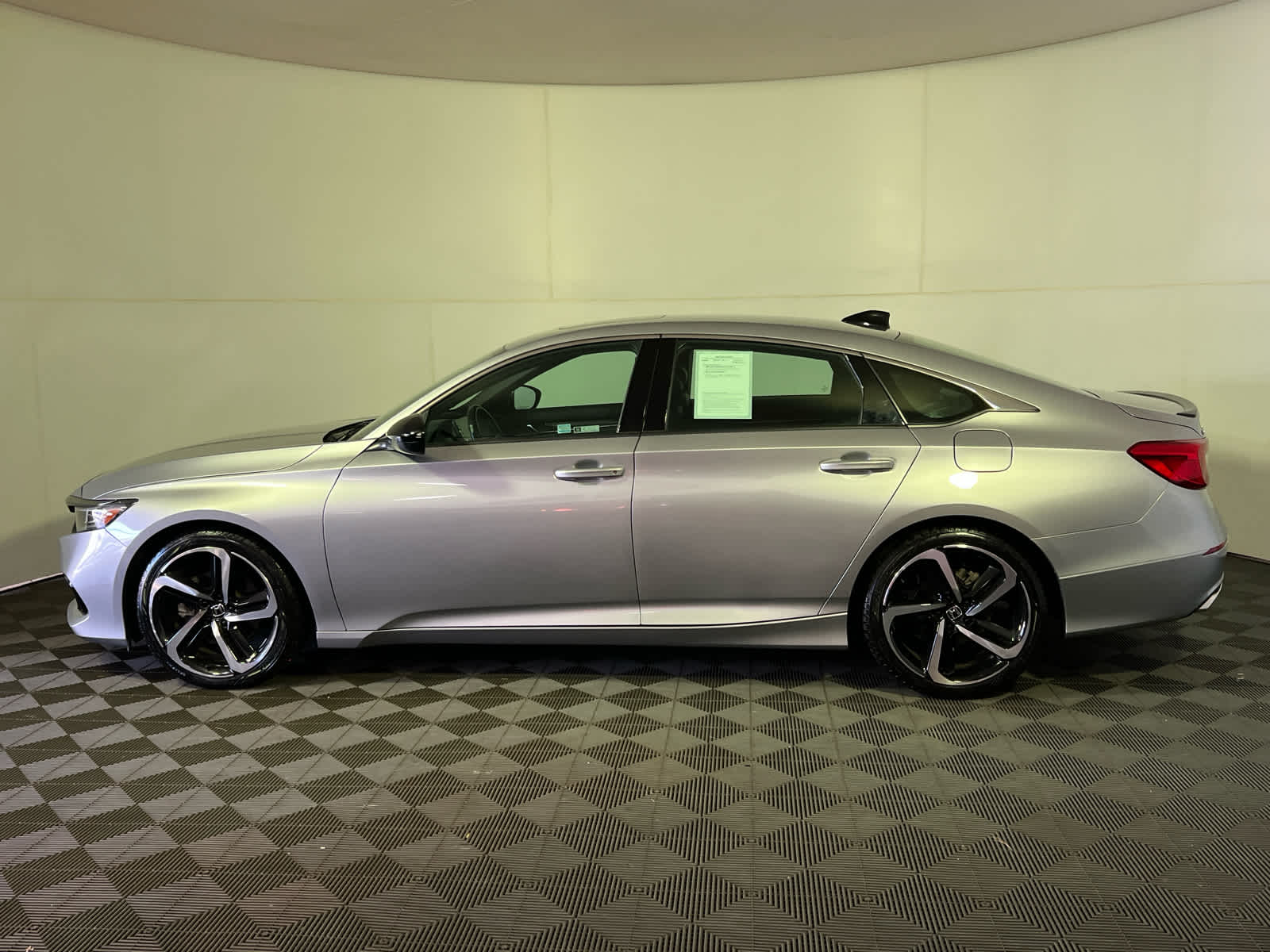 2022 Honda Accord Sport 2.0T photo 4