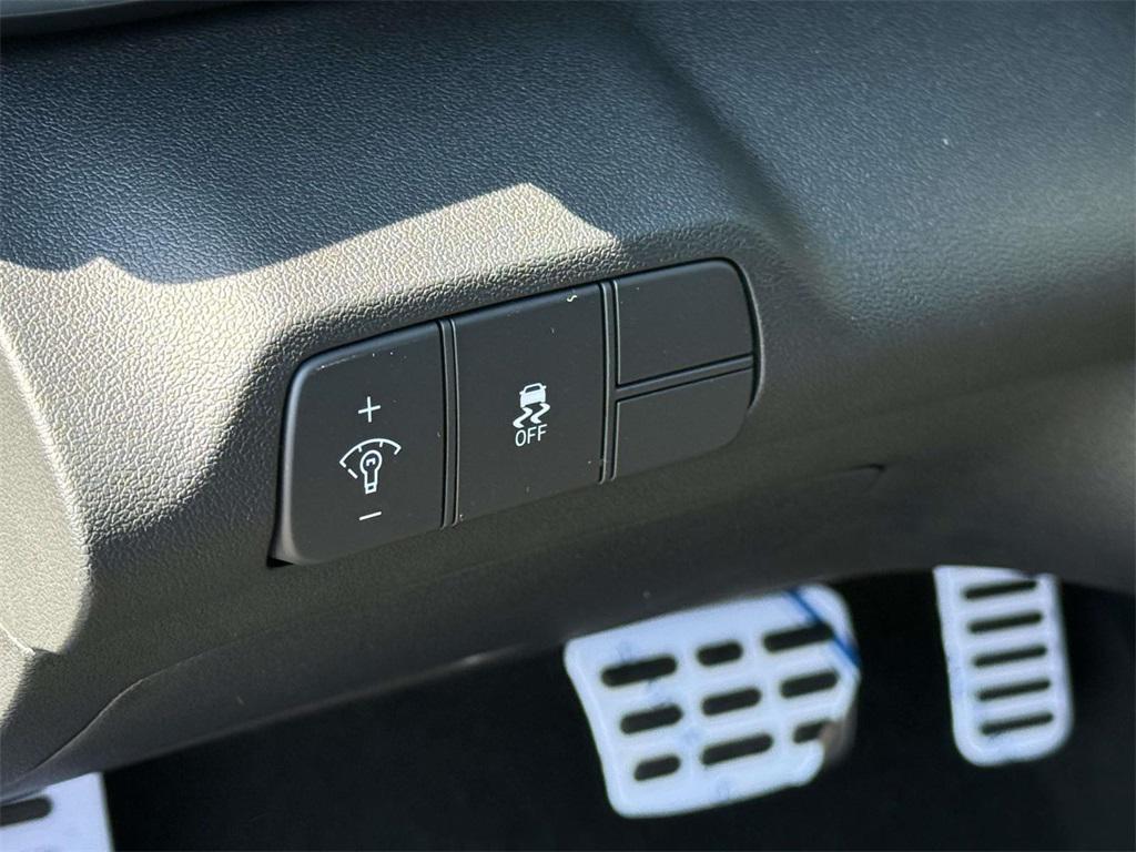 2025 Hyundai Elantra SEL Sport photo 26