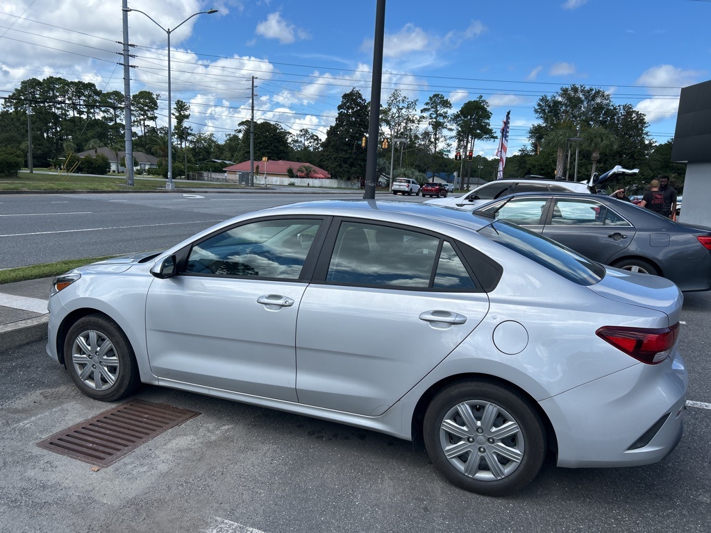 2023 Kia Rio LX S photo 2