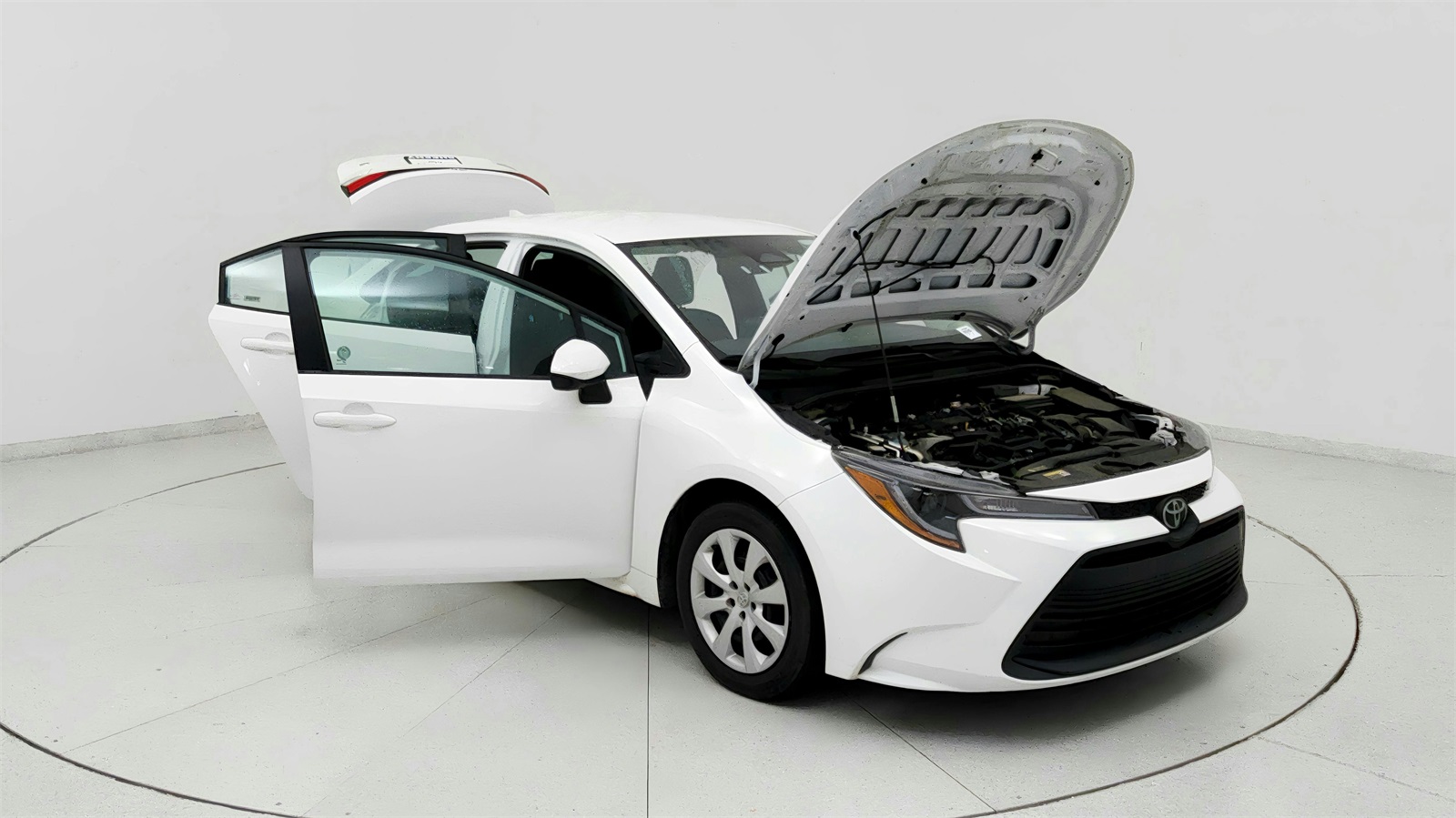 2024 Toyota Corolla LE photo 9