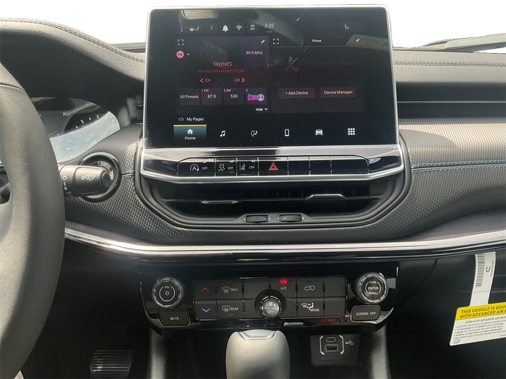 2025 Jeep Compass Latitude photo 12