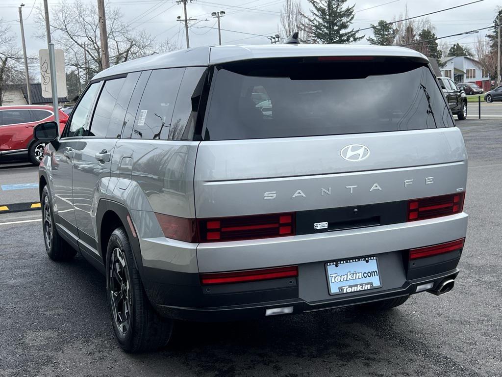 2025 Hyundai Santa Fe SE photo 4