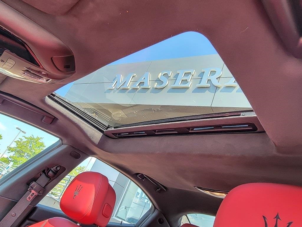 2022 Maserati Ghibli Modena Q4 photo 8
