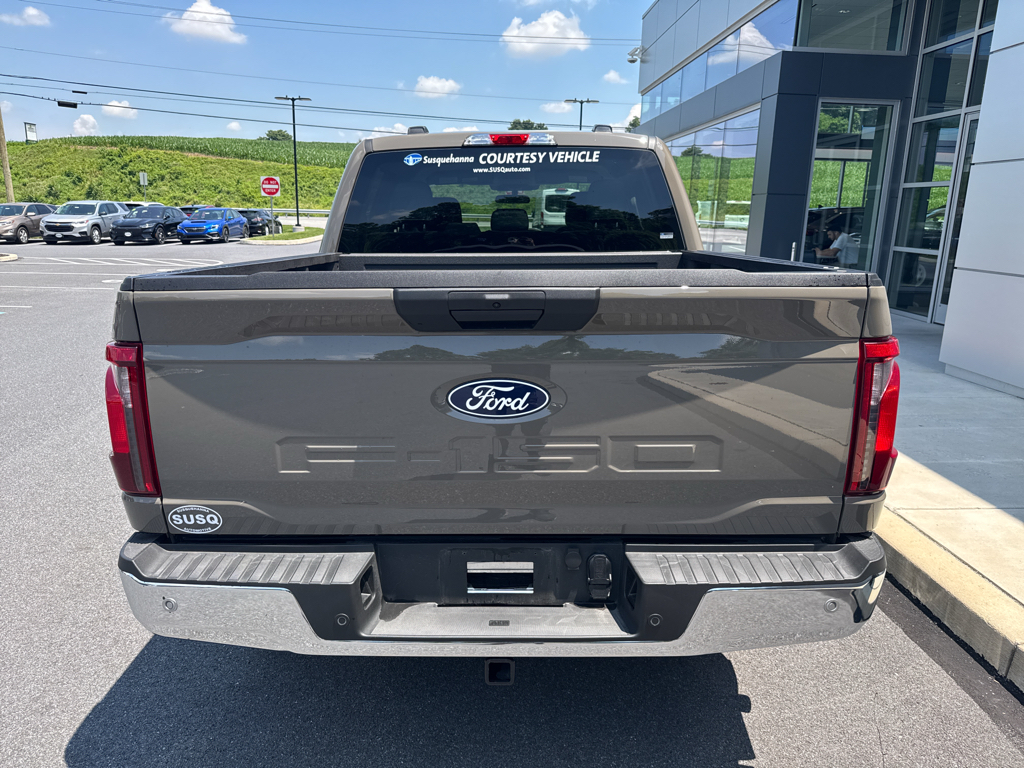 2025 Ford F-150 XLT photo 17