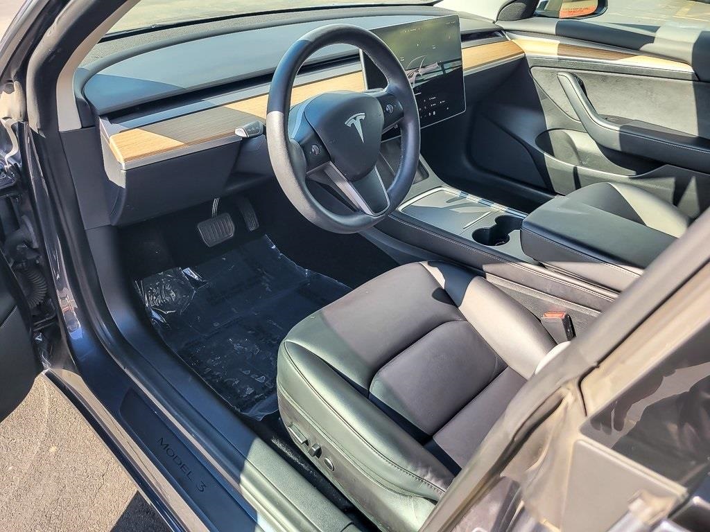 2022 Tesla Model 3 Long Range photo 9