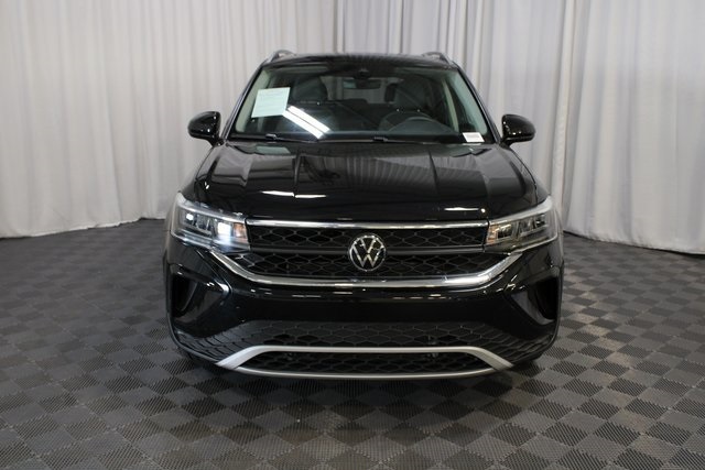 2024 Volkswagen Taos SE photo 22
