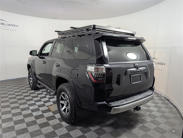 2019 Toyota 4Runner TRD Off-Road Premium photo 3
