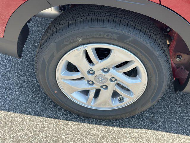 2025 Hyundai Venue SE photo 15