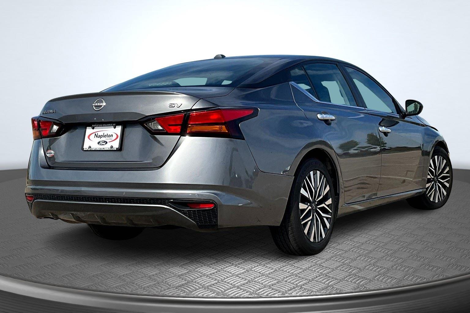 Used 2024 Nissan Altima SV with VIN 1N4BL4DV2RN364133 for sale in Columbus, WI