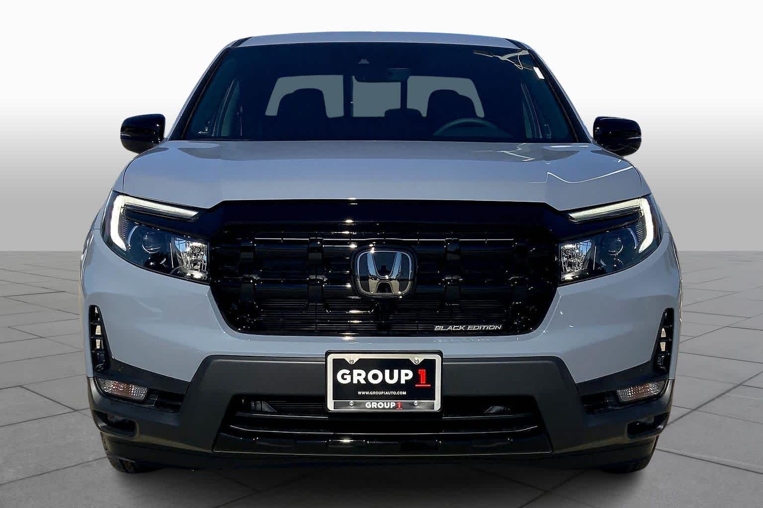 2026 Honda Ridgeline Black Edition photo 3