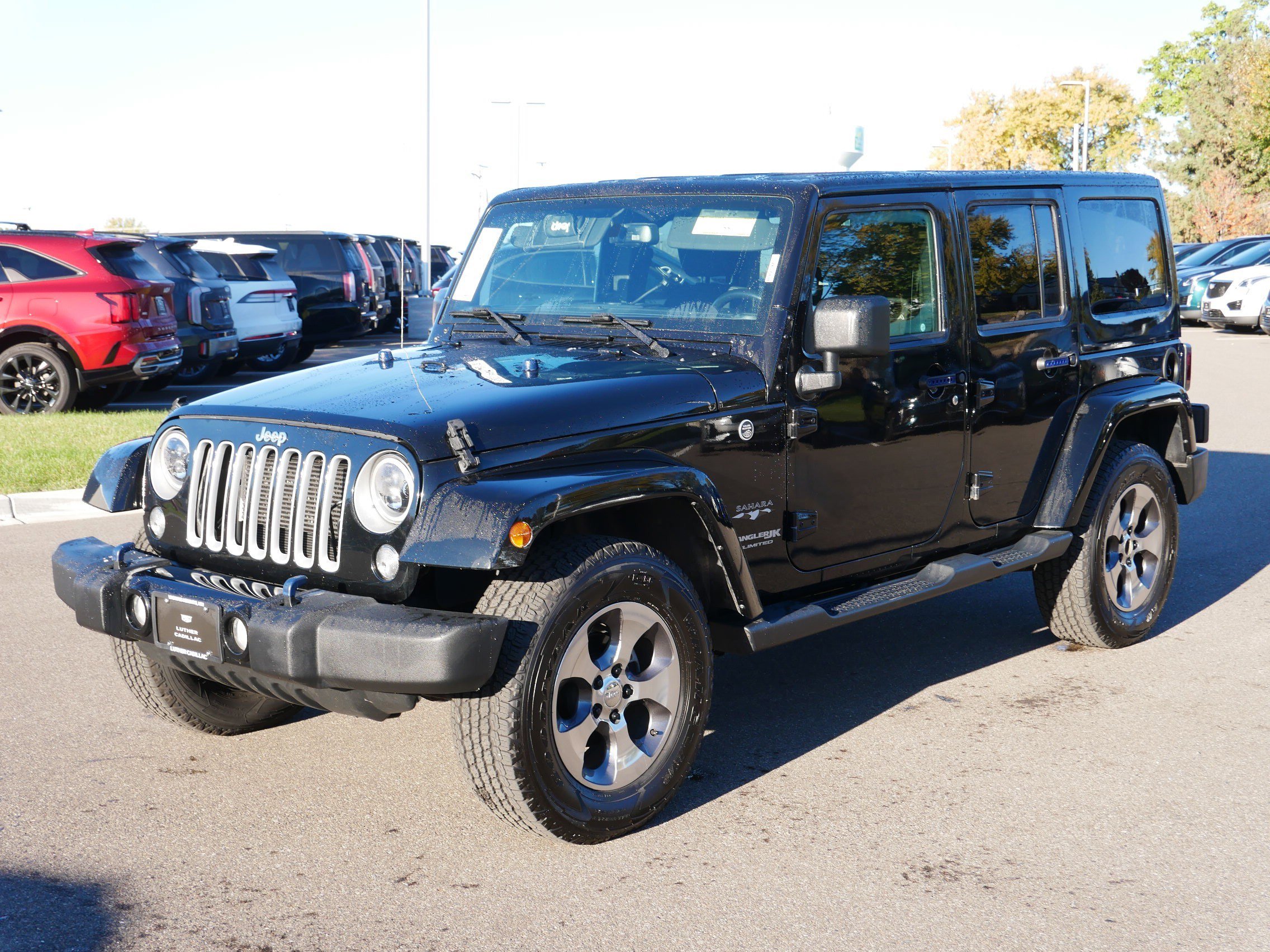 2018 Jeep Wrangler Unlimited Sahara photo 2