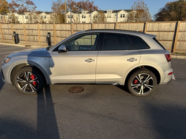 2025 Audi Q5 45 S line Premium Plus photo 4