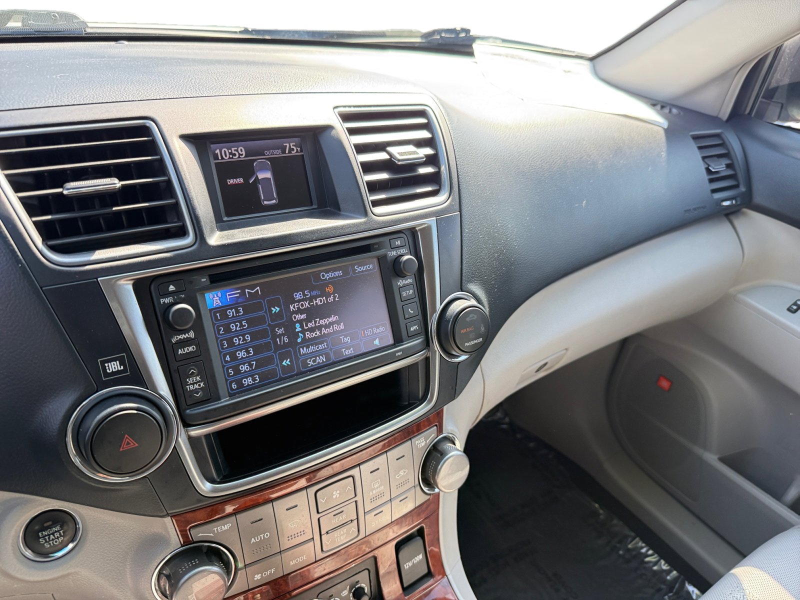 2013 Toyota Highlander Limited photo 12