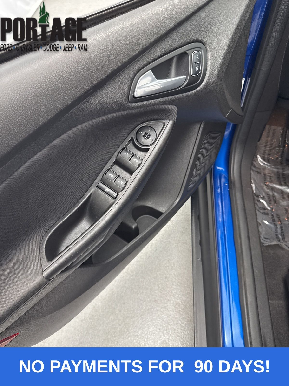 2018 Ford Focus SE photo 12