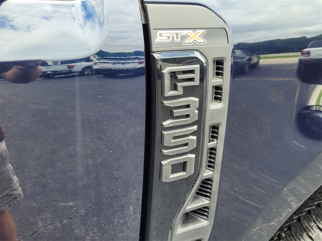 2025 Ford F-350 XL photo 15