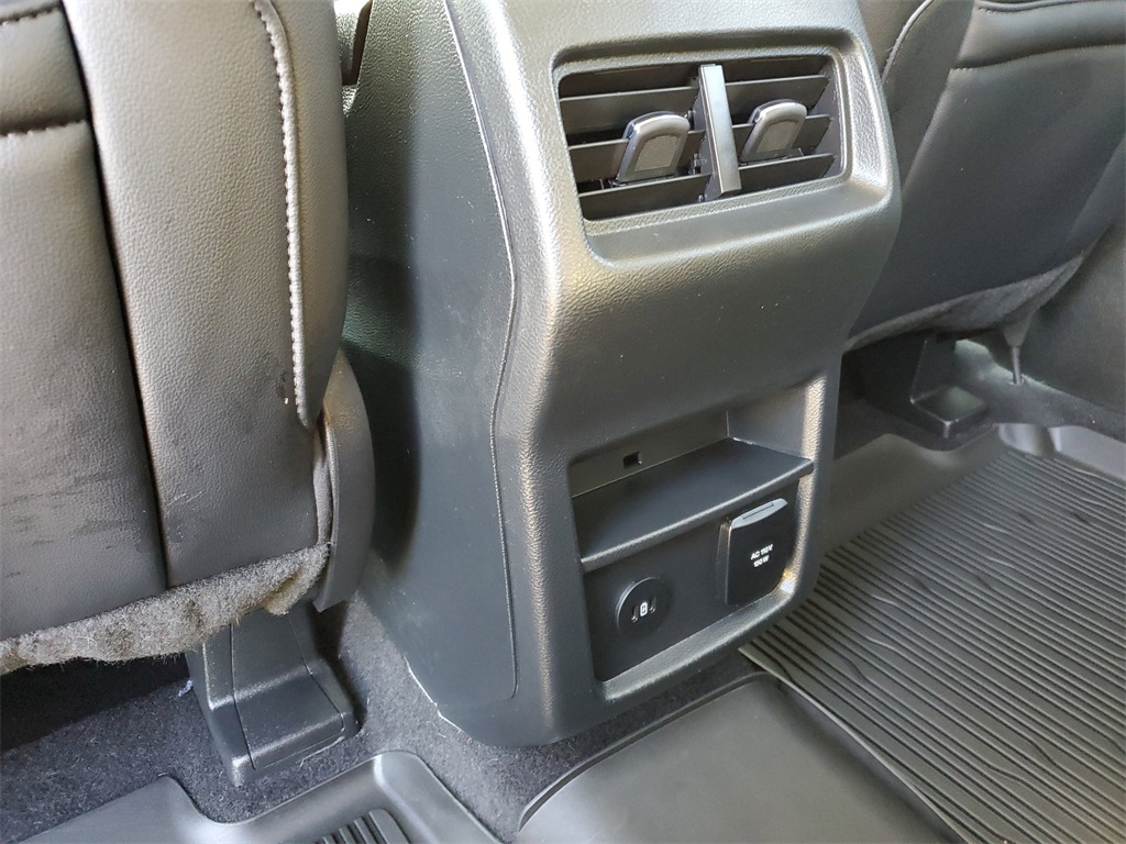 2024 Ford Edge SEL photo 26