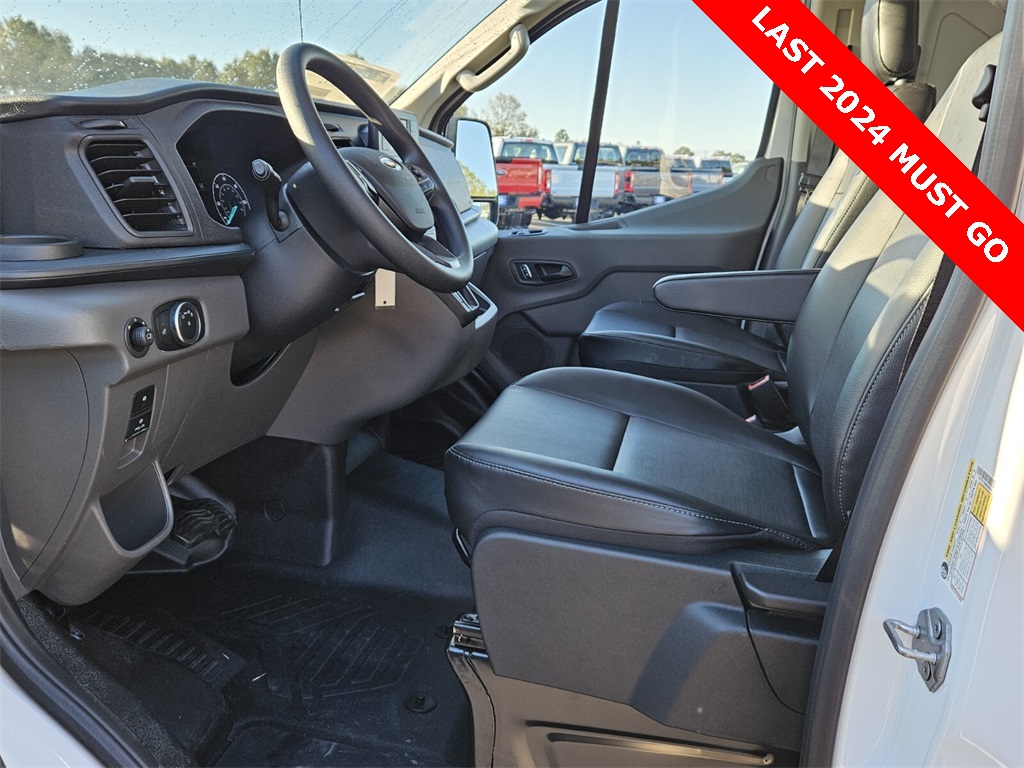 2024 Ford Transit Cargo Van photo 3