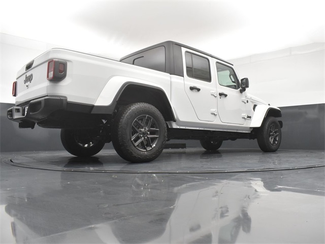 2025 Jeep Gladiator Sport photo 24