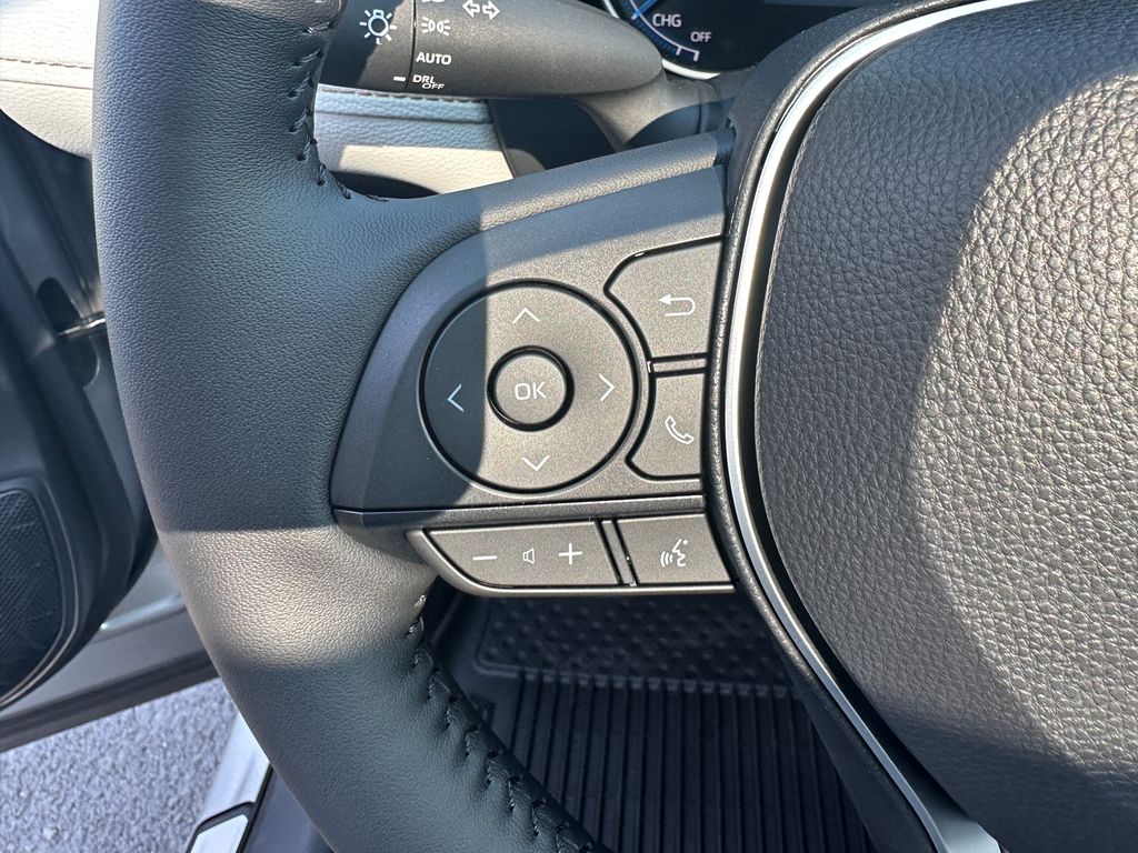 2025 Toyota RAV4 Hybrid XLE photo 19