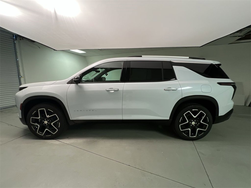 2026 Chevrolet Traverse High Country photo 4