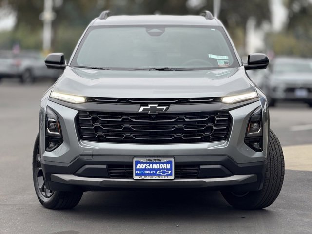 2026 Chevrolet Equinox LT photo 2