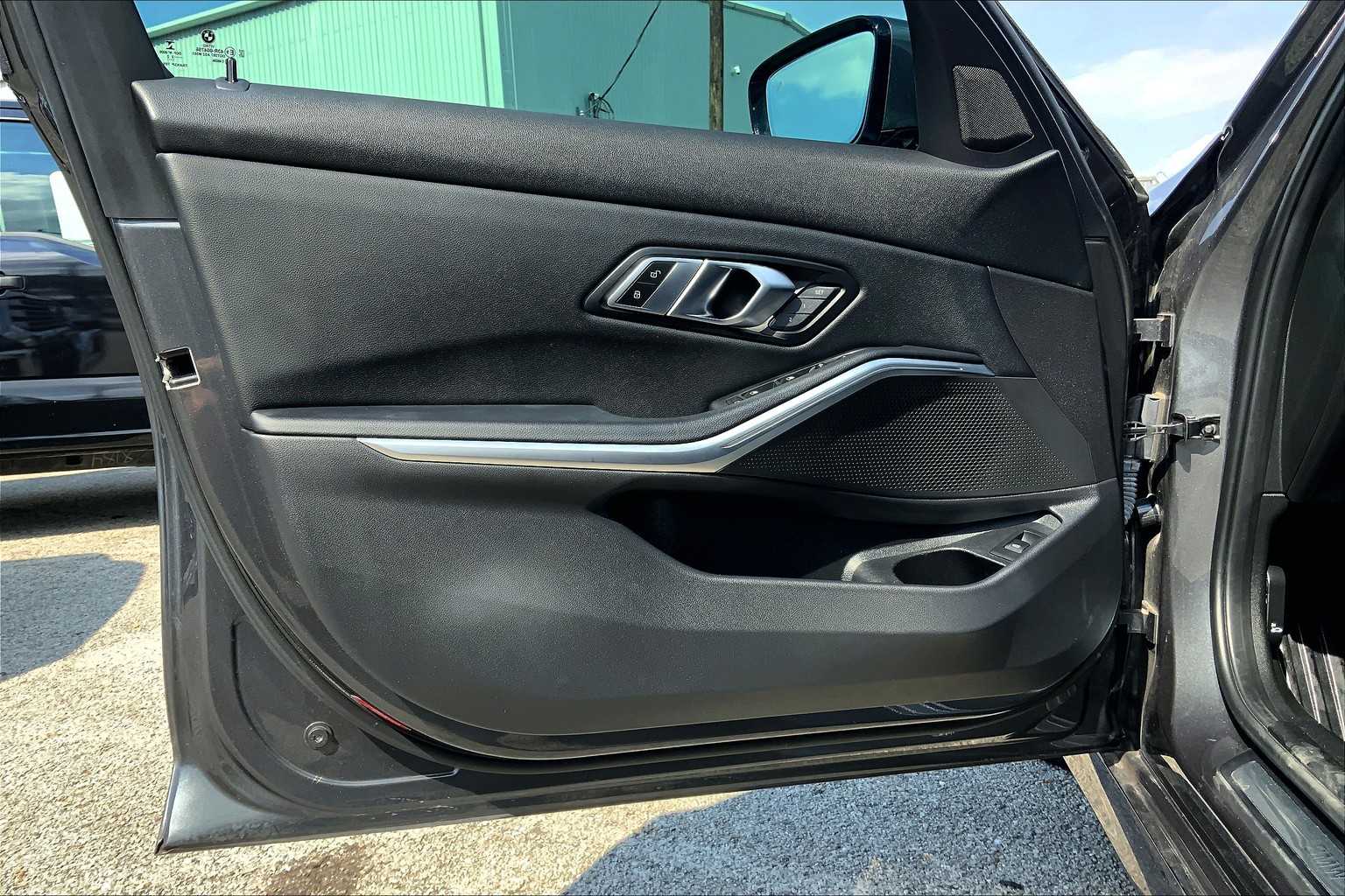 2022 Bmw 330i photo 21