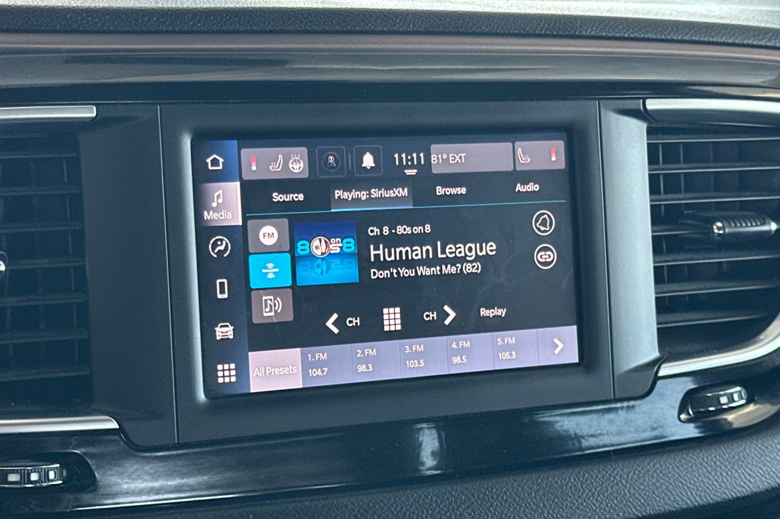2023 Chrysler Pacifica LX photo 15