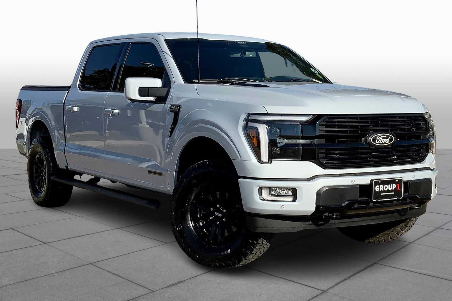 2025 Ford F-150 Platinum photo 2
