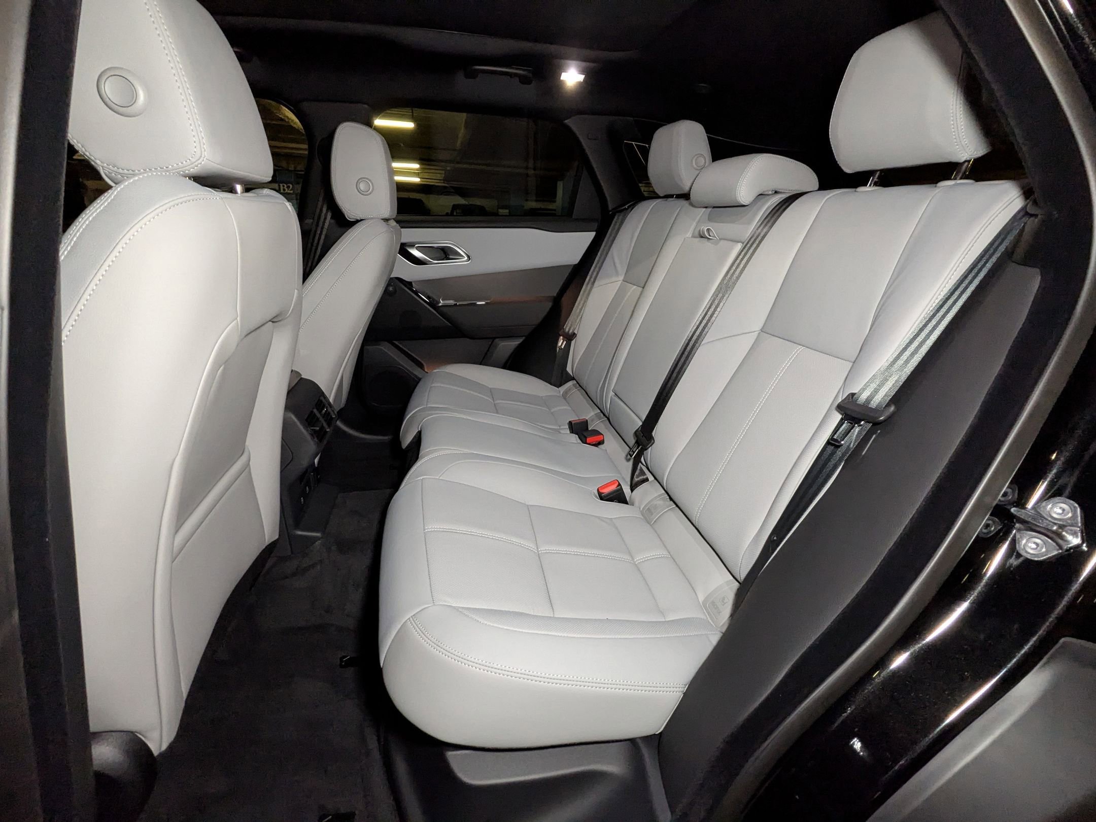 2026 Land Rover Range Rover Velar S photo 15