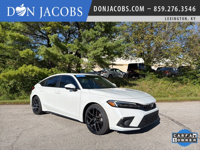 2022 Honda Civic Hatchback Sport Touring's photo