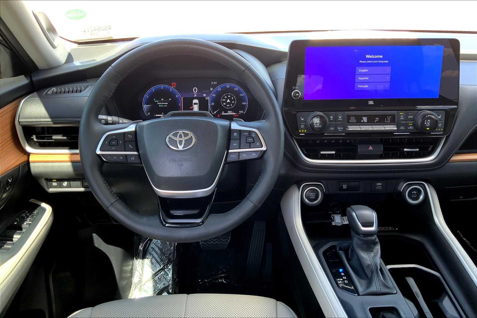 2024 Toyota Grand Highlander Platinum AWD photo 4