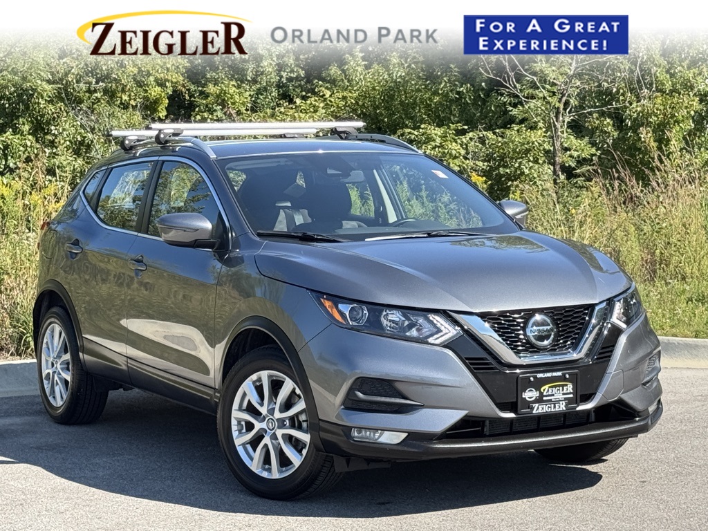 2021 Nissan Rogue Sport SV photo 2