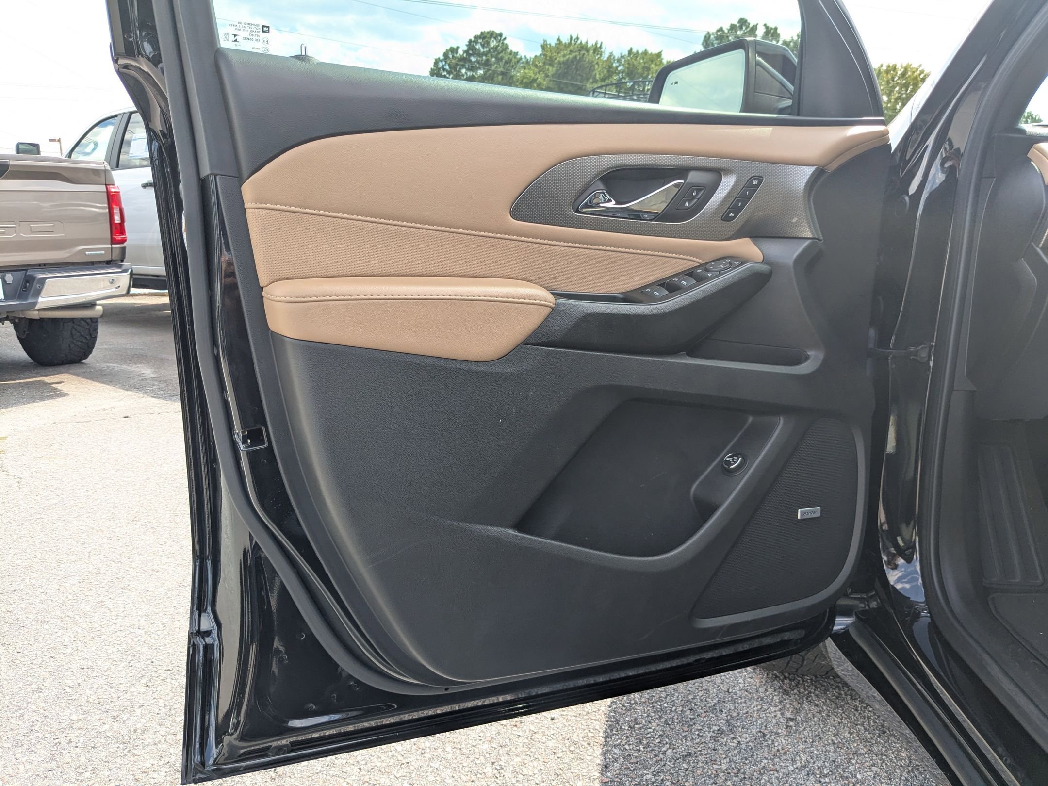 2023 Chevrolet Traverse Premier photo 10