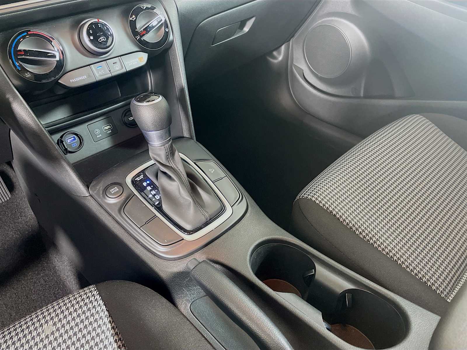 2020 Hyundai Kona SE photo 14