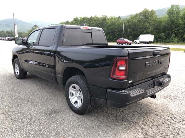 2025 Ram 1500 Tradesman photo 3