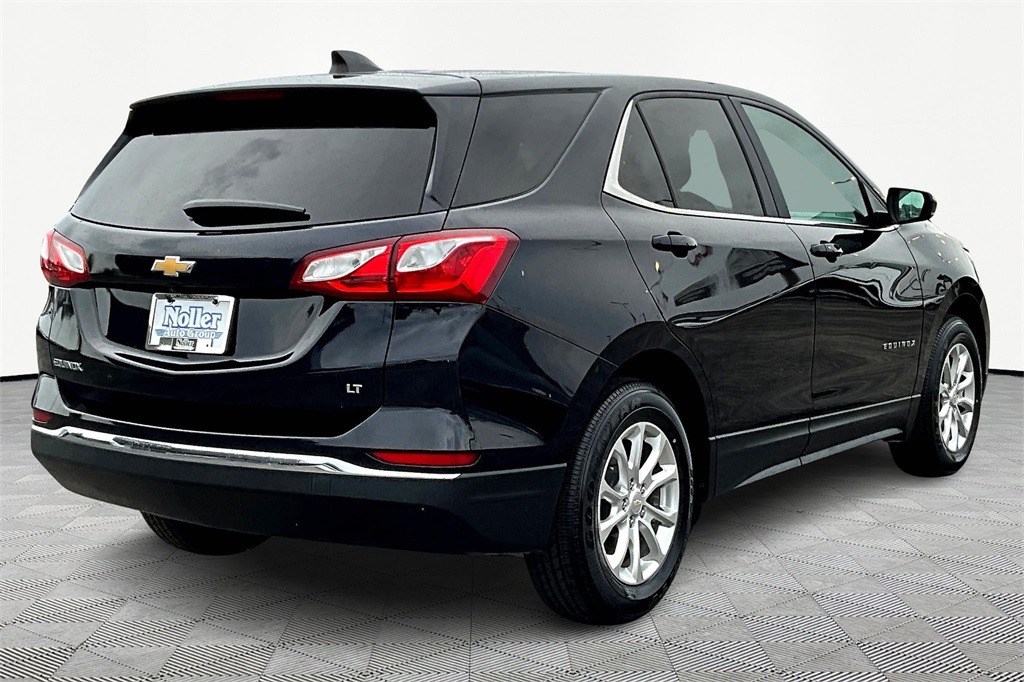 Used 2021 Chevrolet Equinox LT with VIN 2GNAXKEV4M6101112 for sale in Kansas City