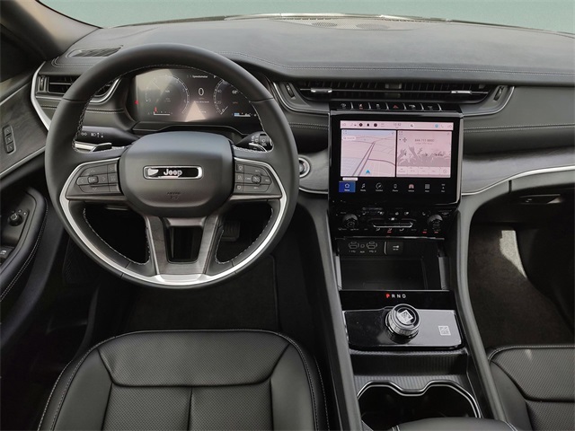 2025 Jeep Grand Cherokee Limited photo 10