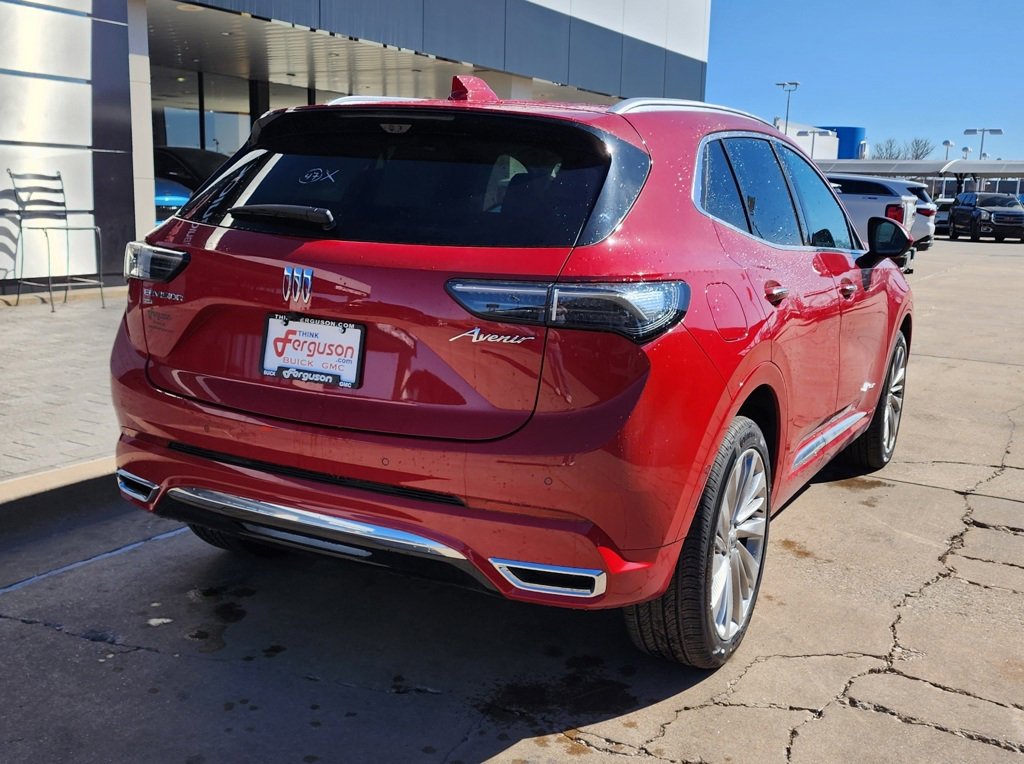 2025 Buick Envision Avenir photo 3