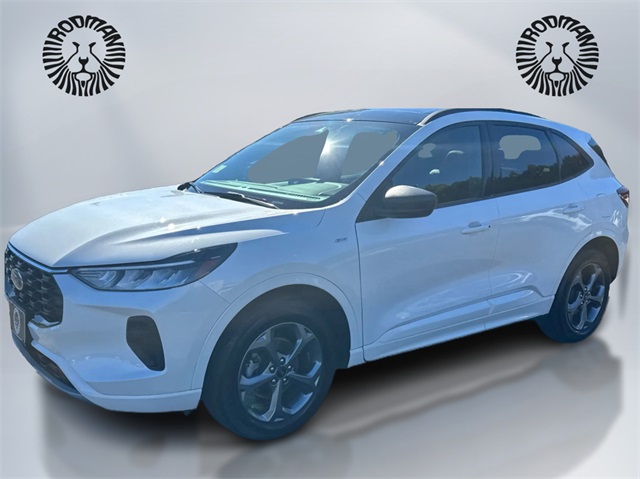 2023 Ford Escape ST-Line's photo